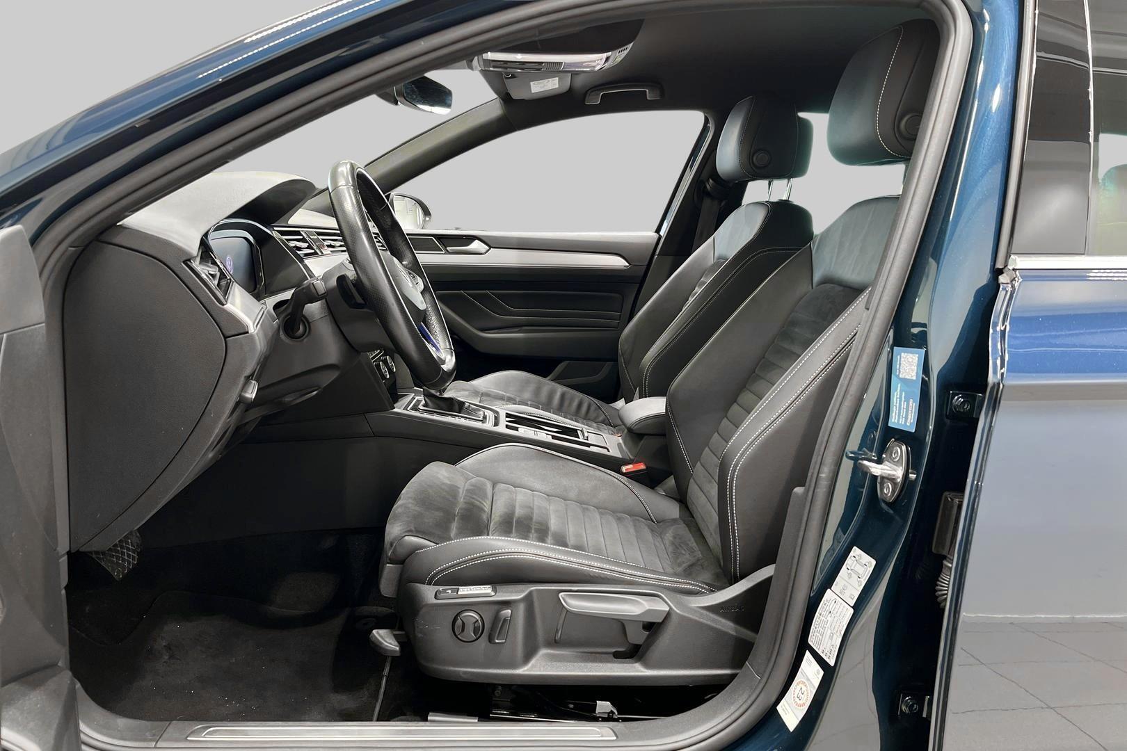 VOLKSWAGEN PASSAT 2020