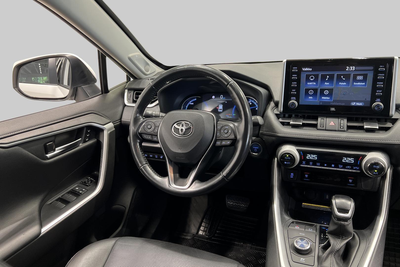 TOYOTA RAV4 28