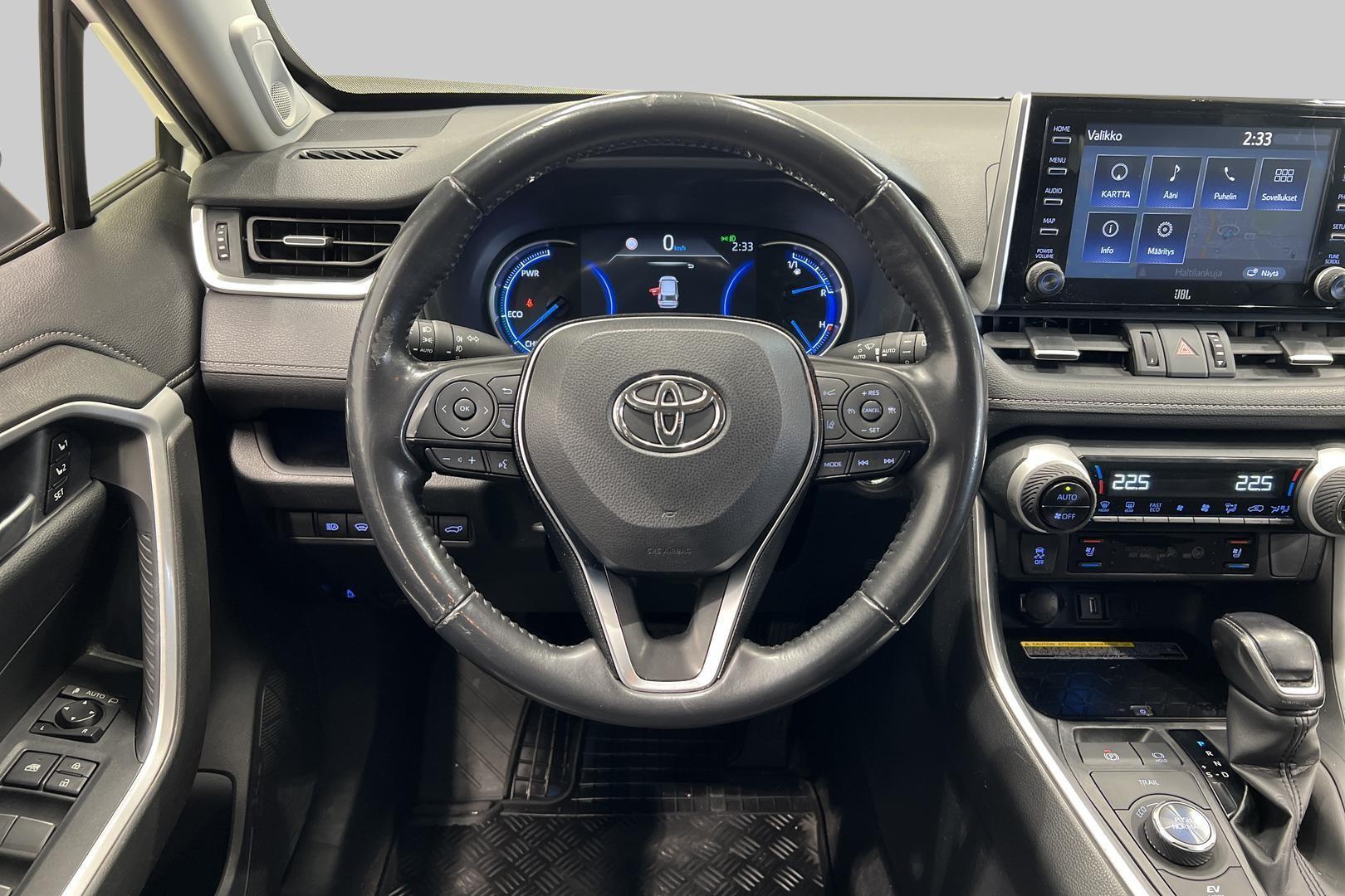 TOYOTA RAV4 29