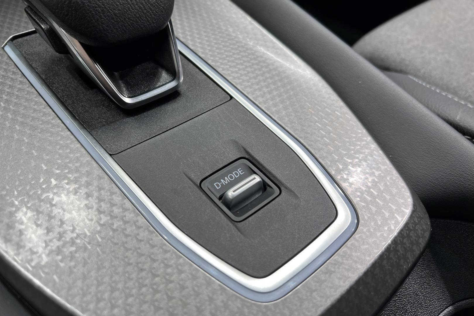 NISSAN Qashqai 2025