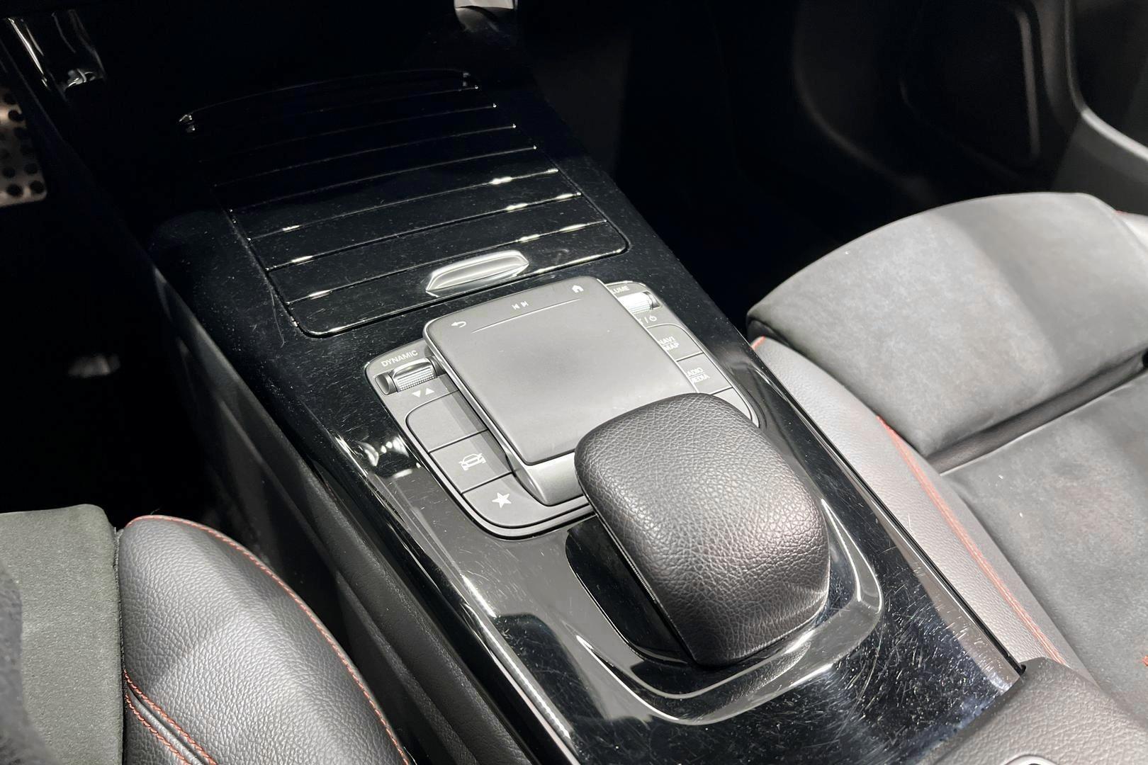 MERCEDES-BENZ CLA 2021