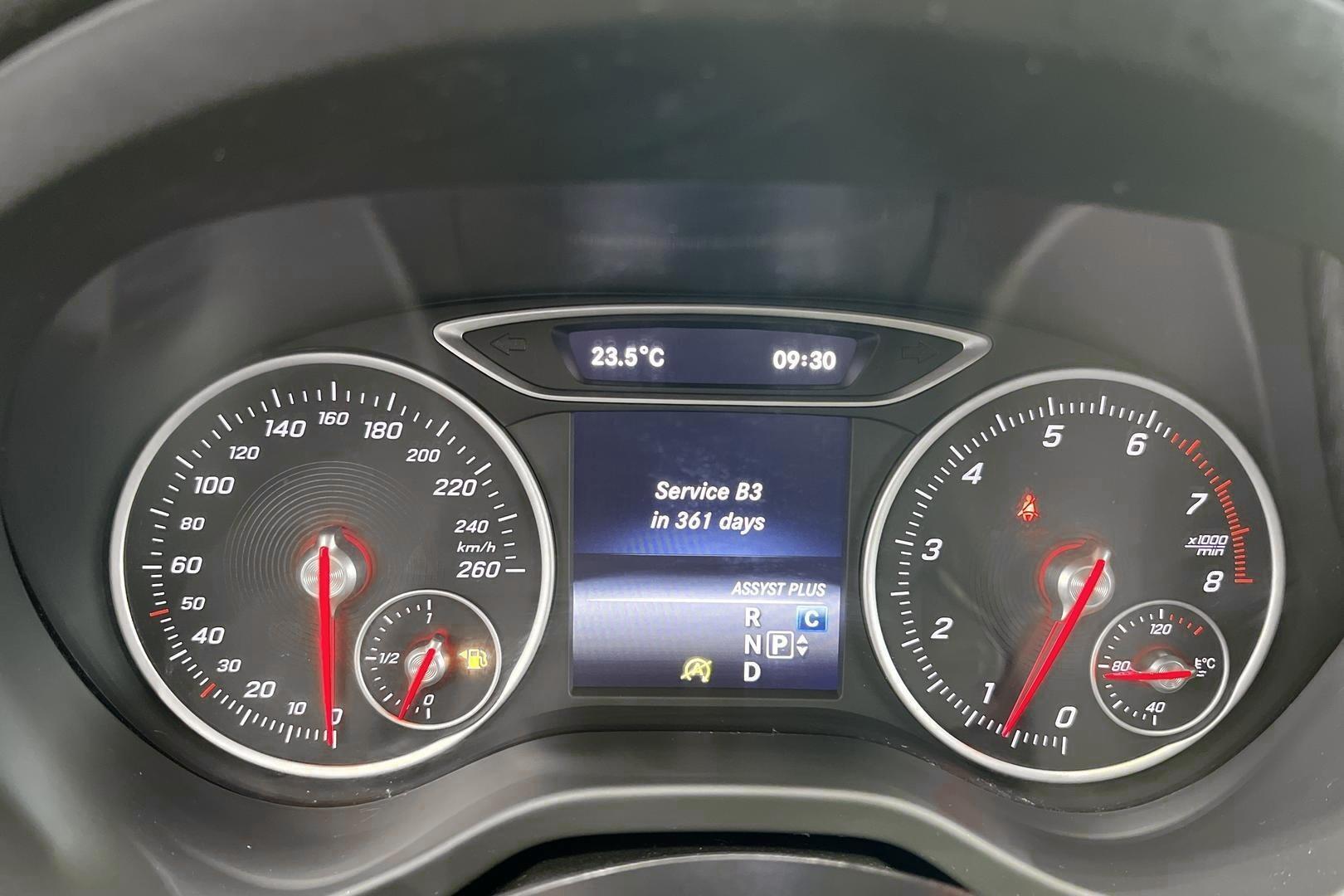 MERCEDES-BENZ A 2018