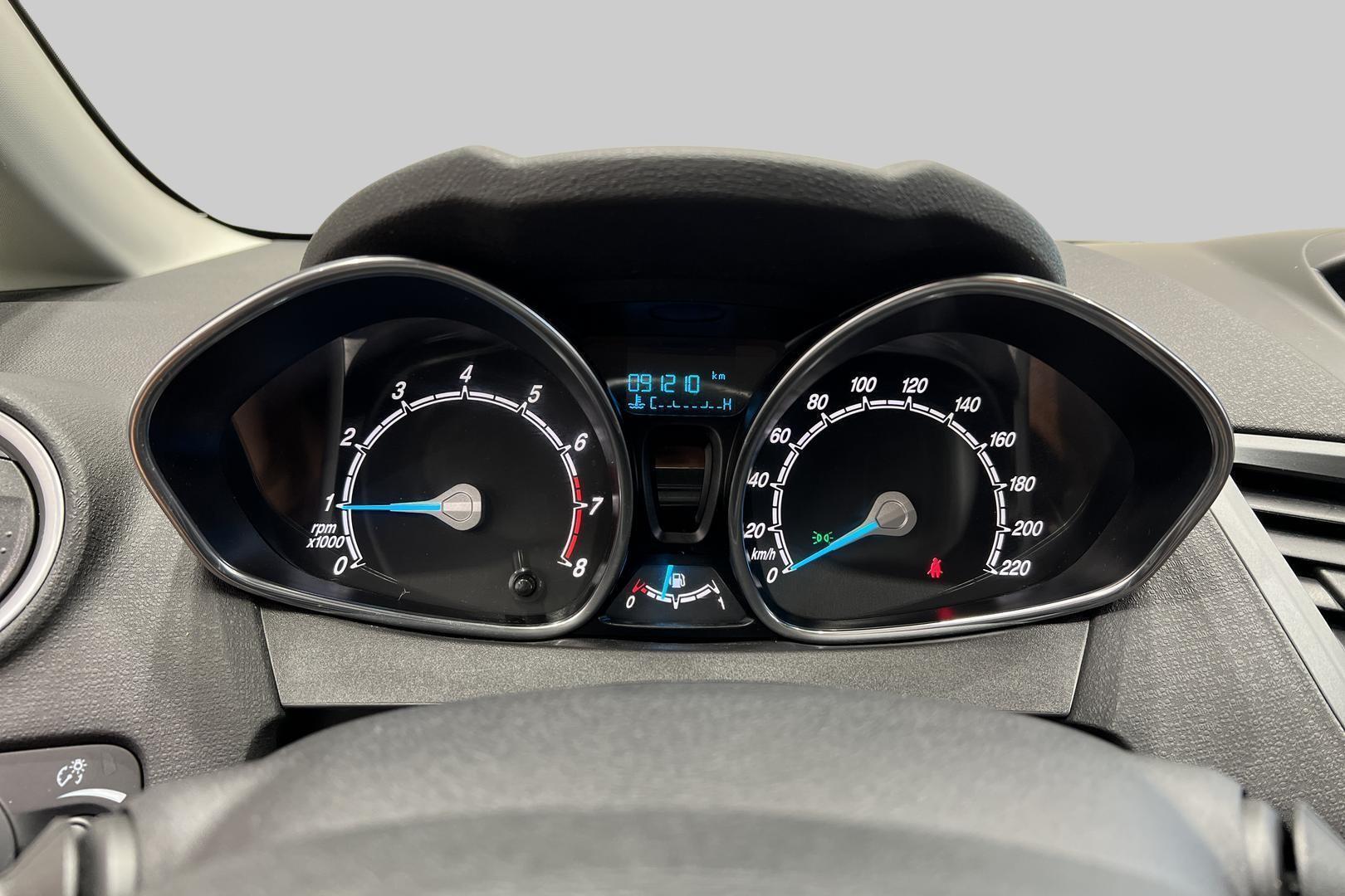 FORD Fiesta 14