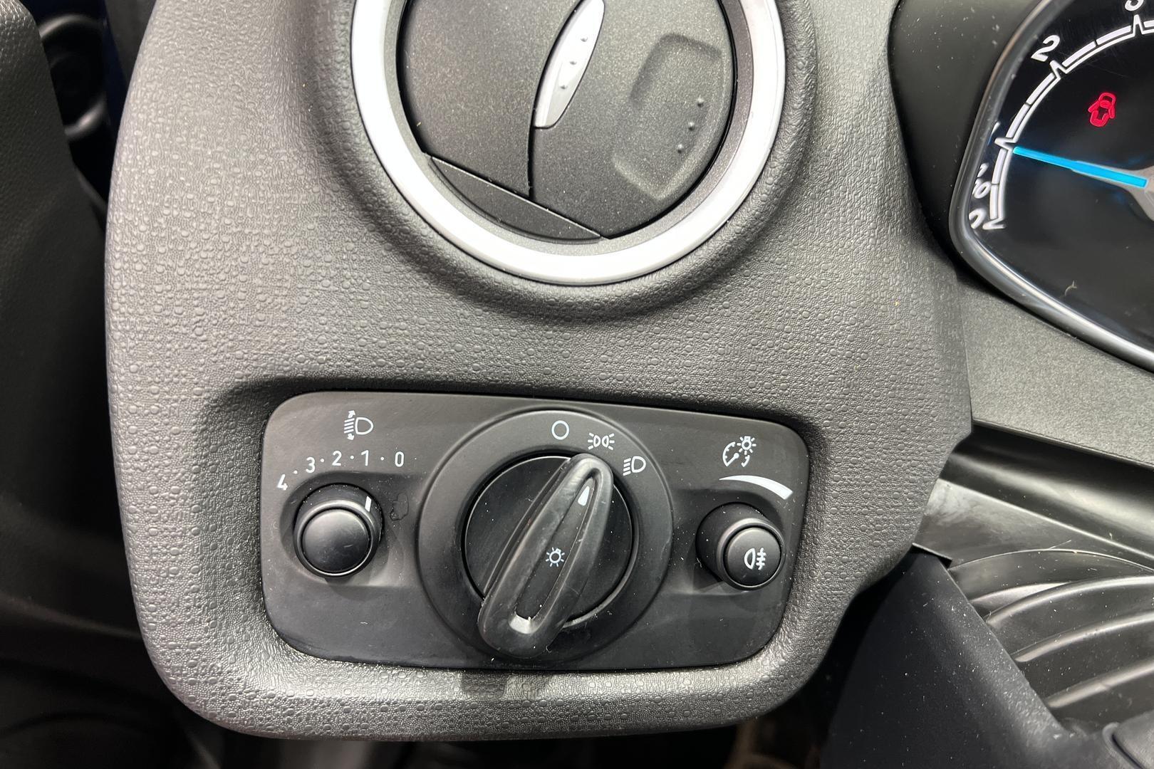 FORD Fiesta 18