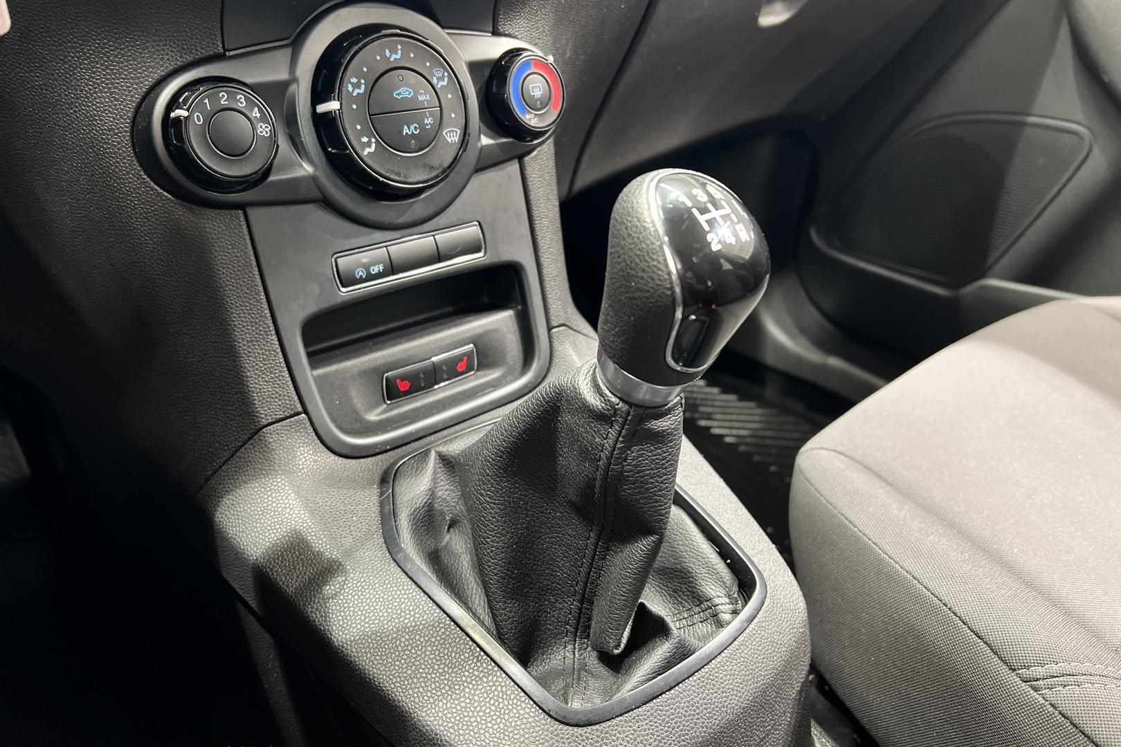 FORD Fiesta 2016