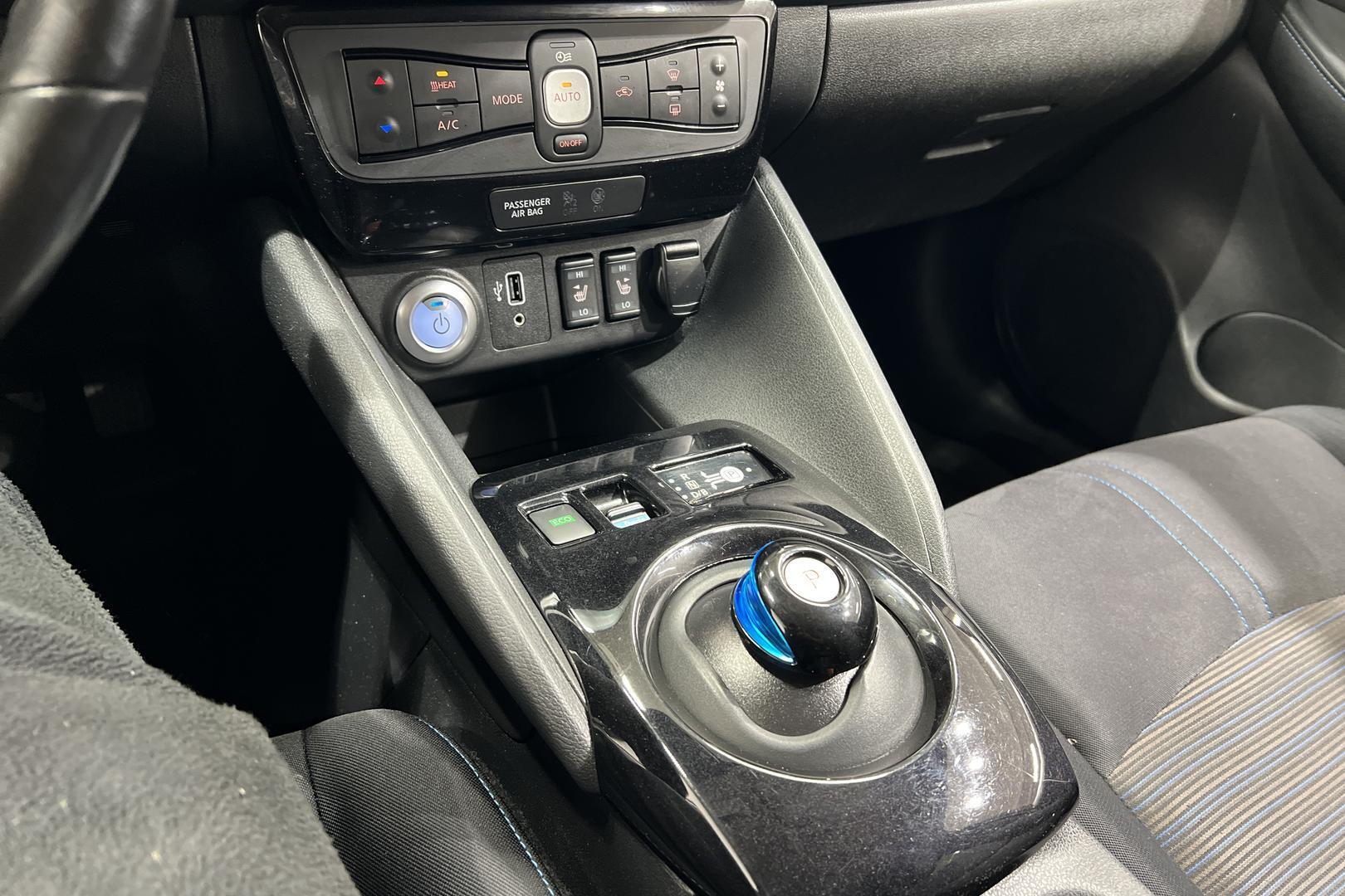 NISSAN Leaf 2020
