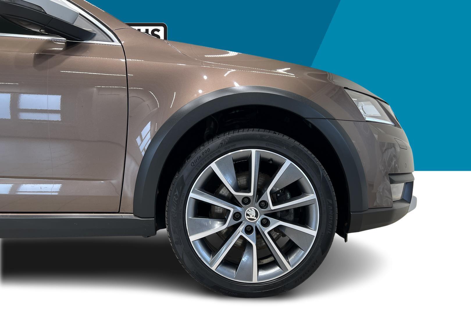 SKODA Octavia 13