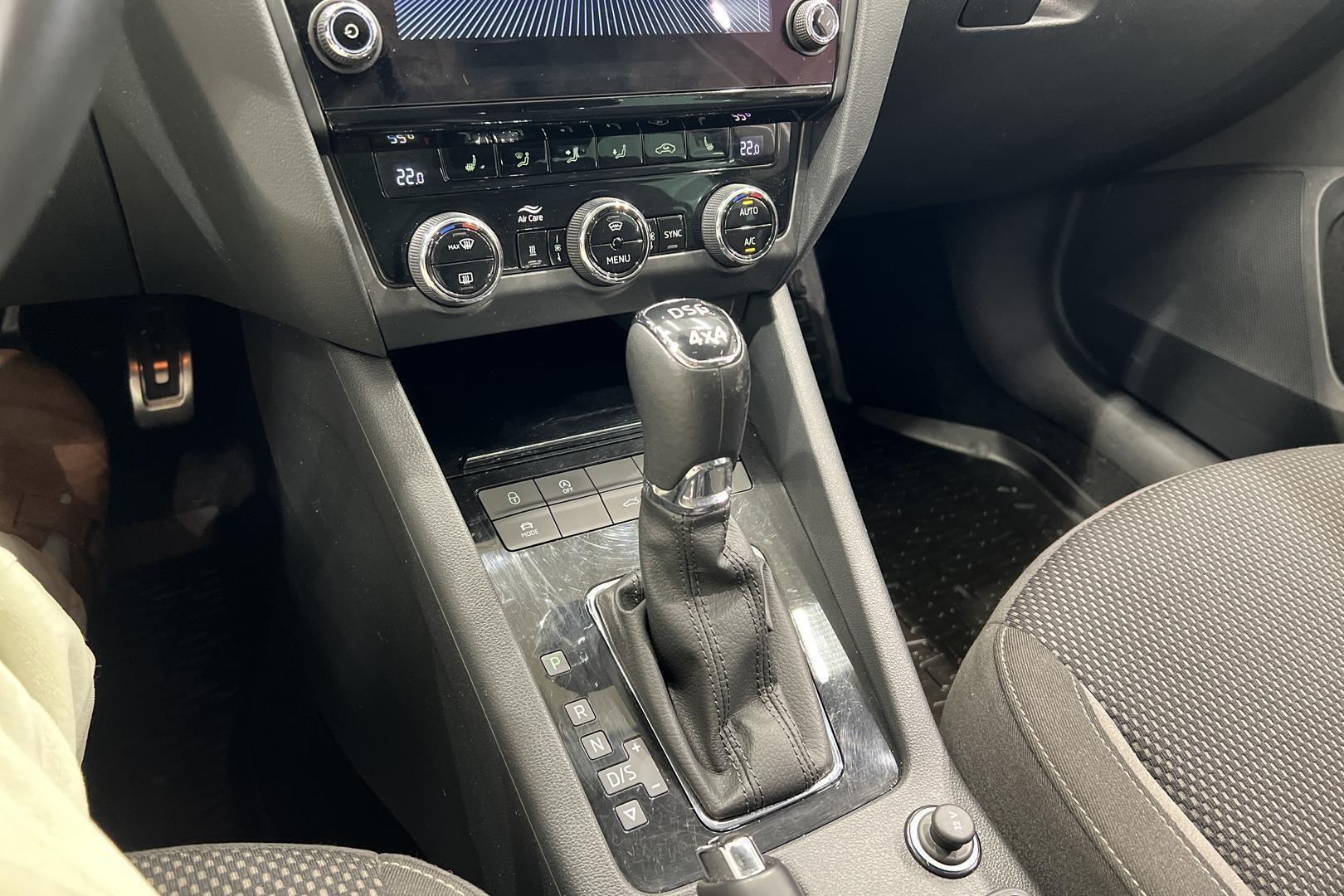 SKODA Octavia 22
