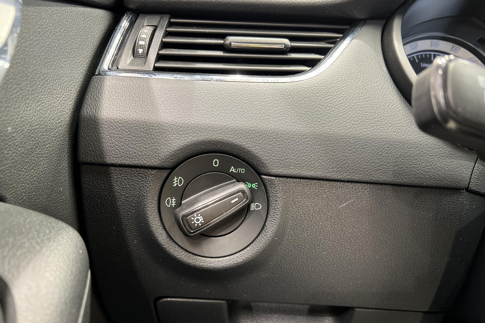 SKODA Octavia 27