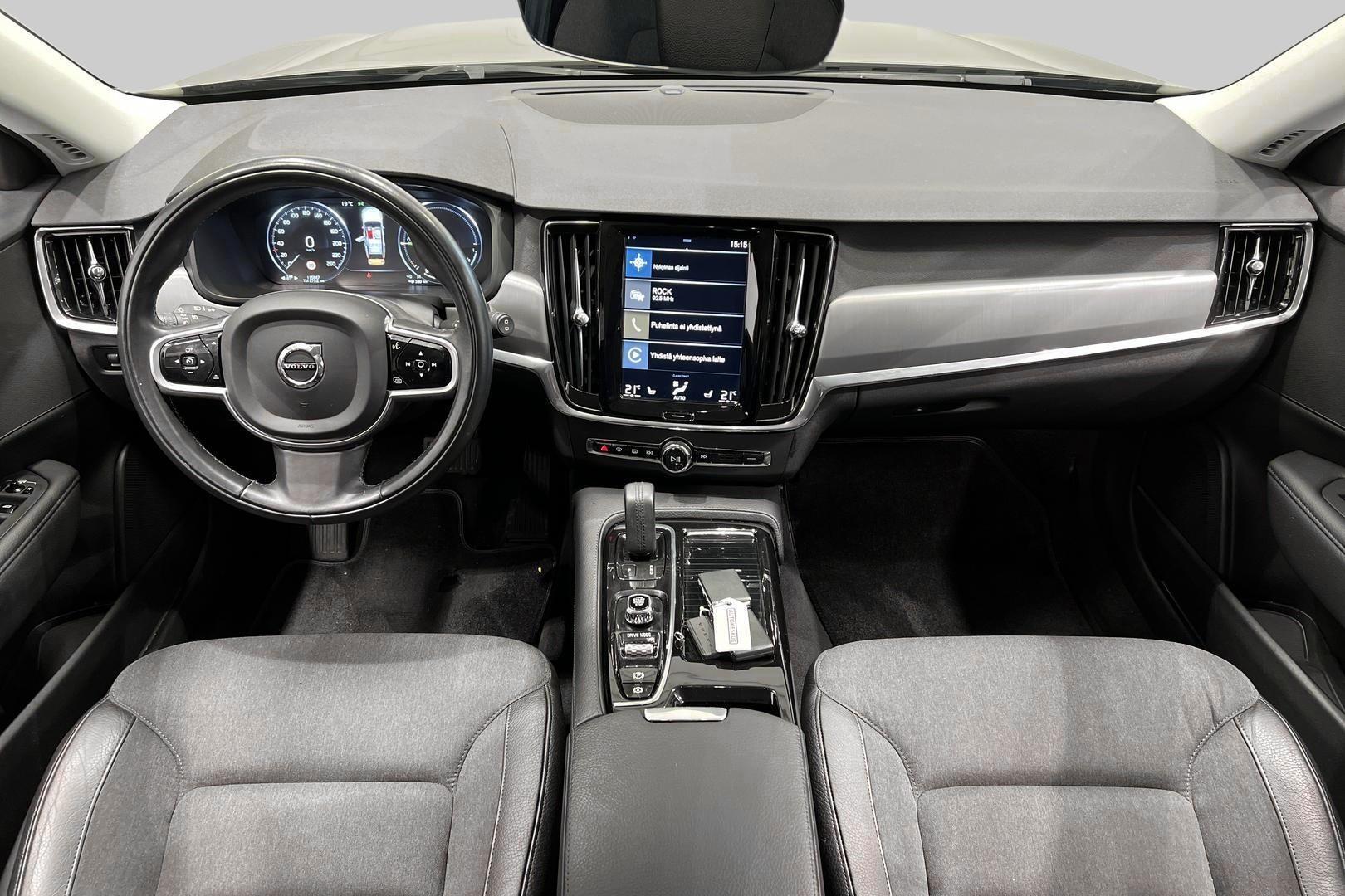 VOLVO V90 2020