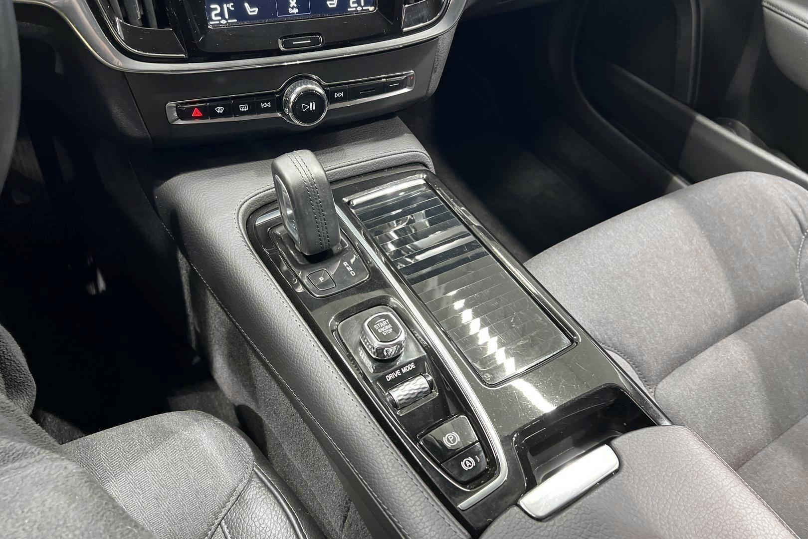 VOLVO V90 2020