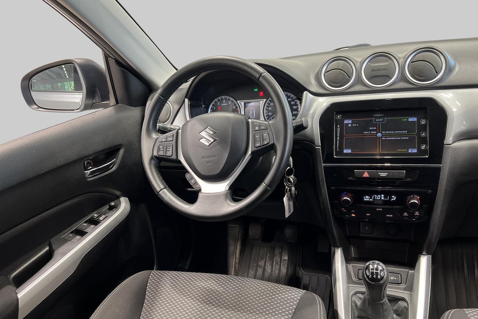 SUZUKI Vitara 2015