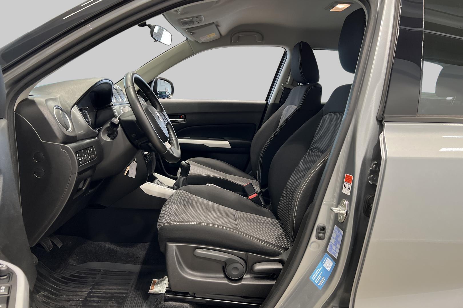 SUZUKI Vitara 2015