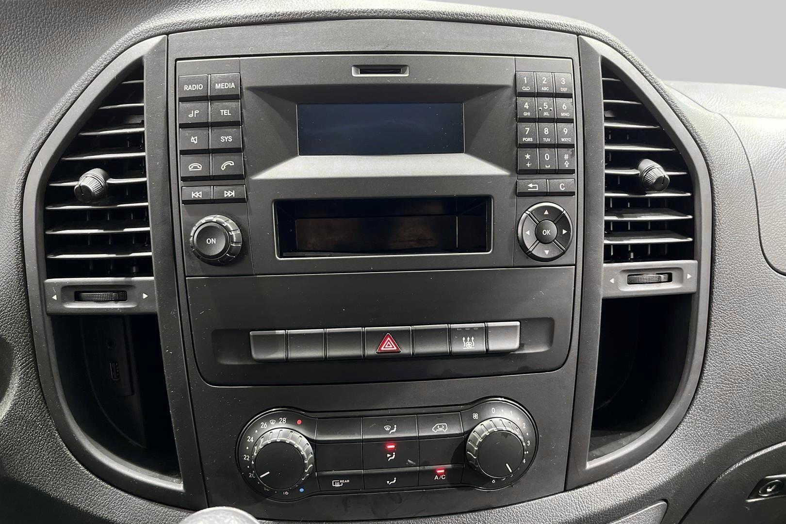 MERCEDES-BENZ Vito 18