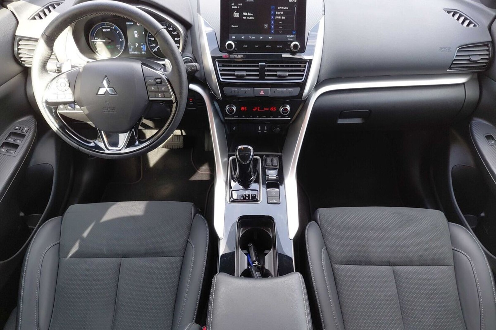 MITSUBISHI ECLIPSE CROSS 2