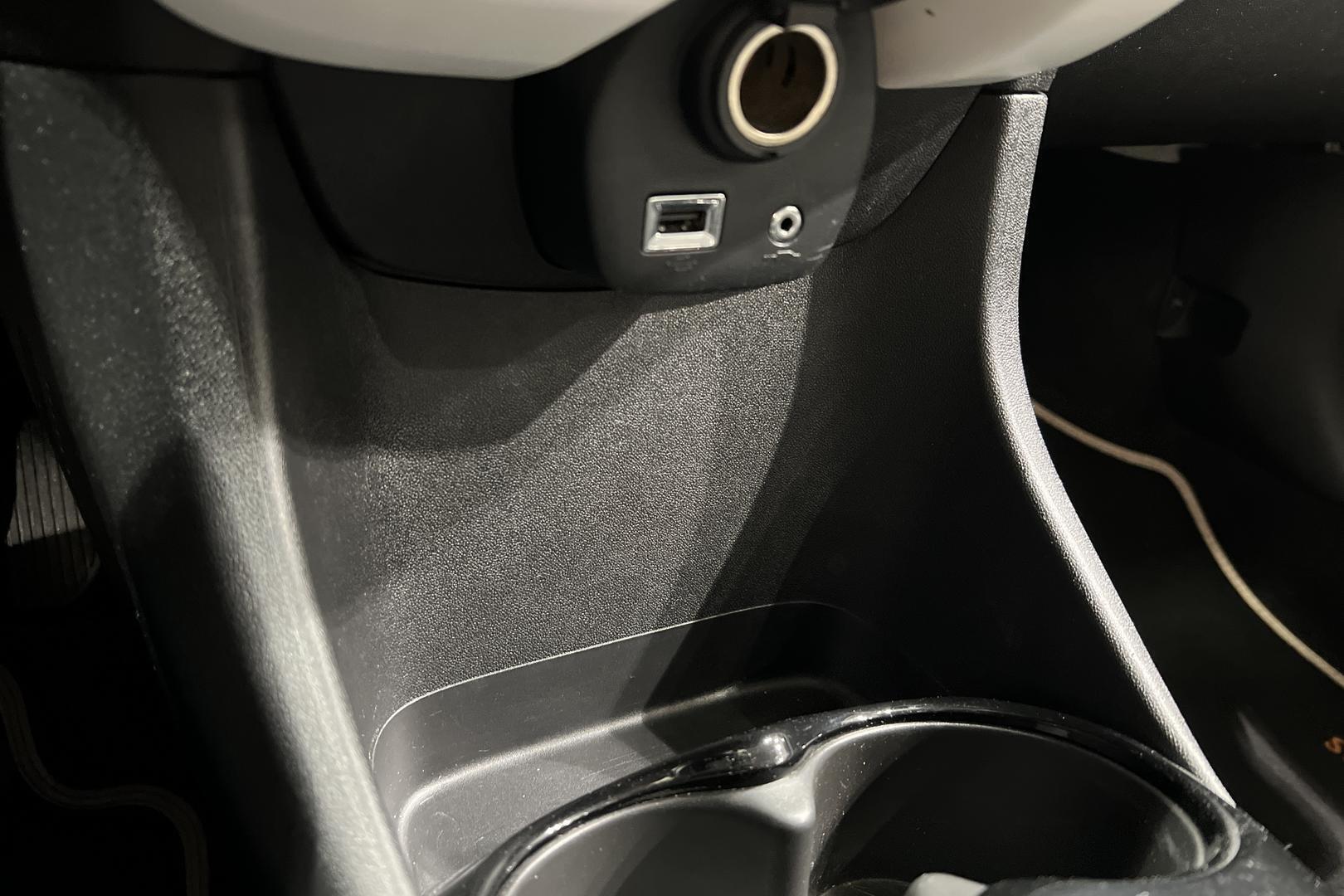 PEUGEOT 108 2016