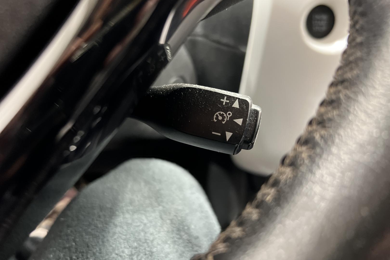 PEUGEOT 108 2016