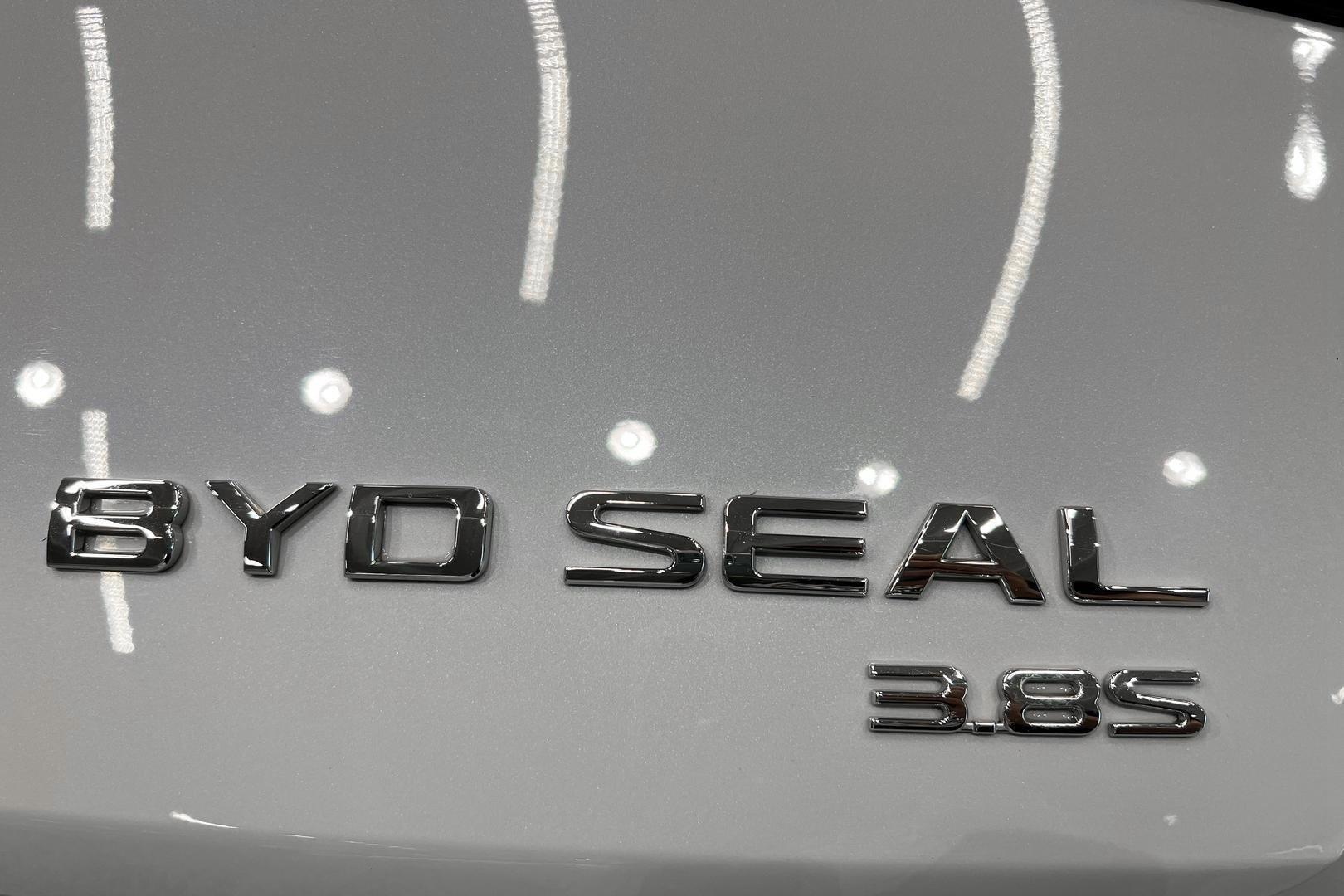 BYD SEAL 51