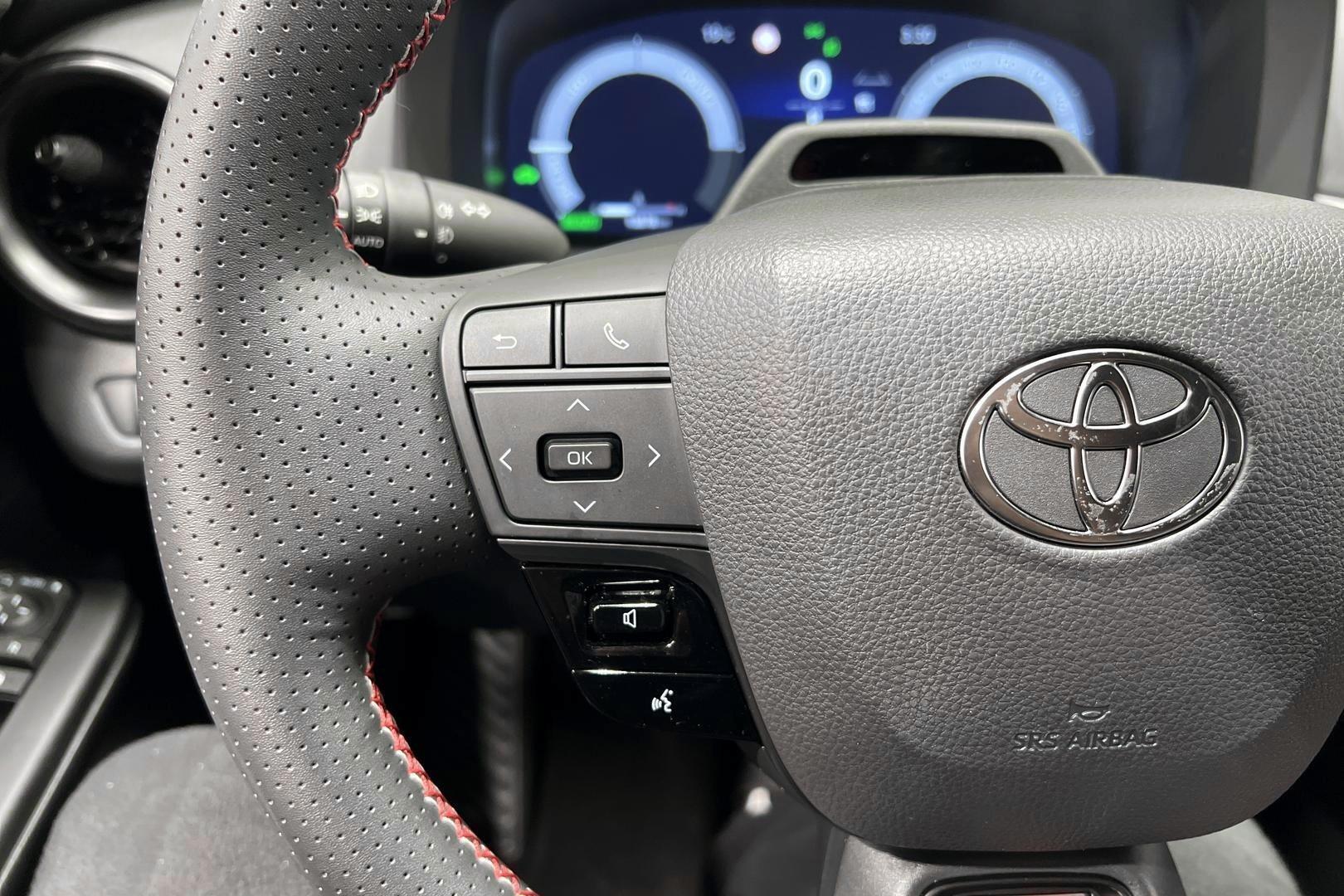 TOYOTA C-HR 27