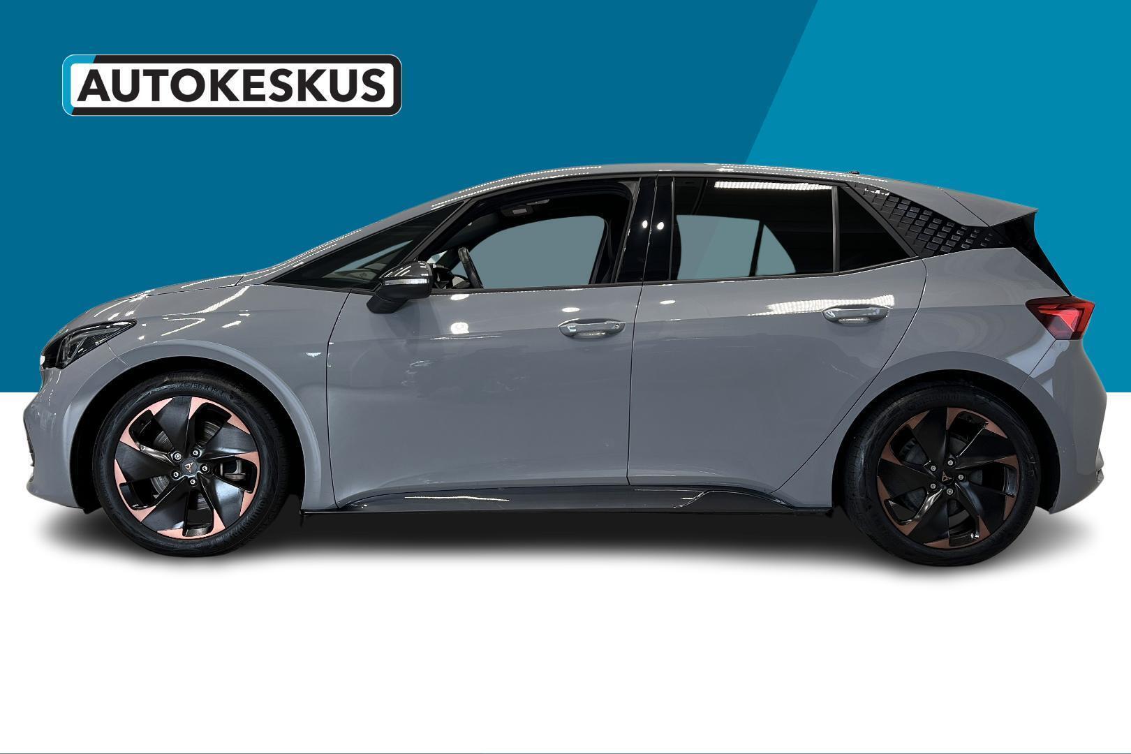 CUPRA BORN 8