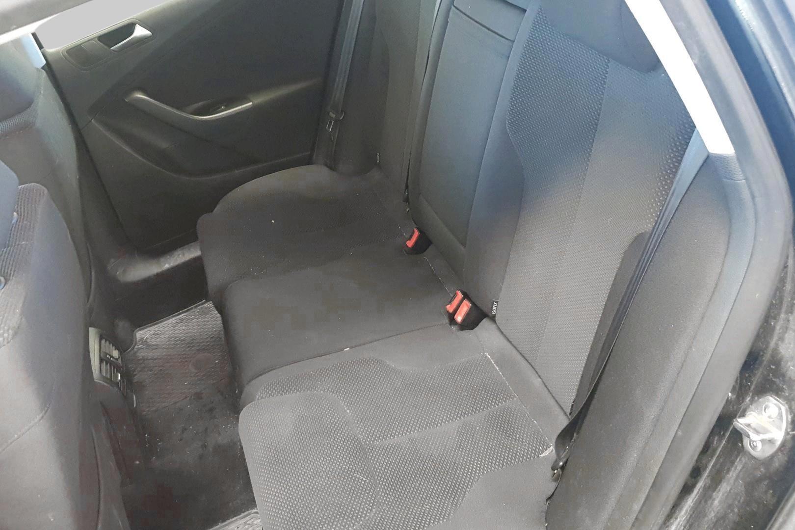 VOLKSWAGEN Passat 2009