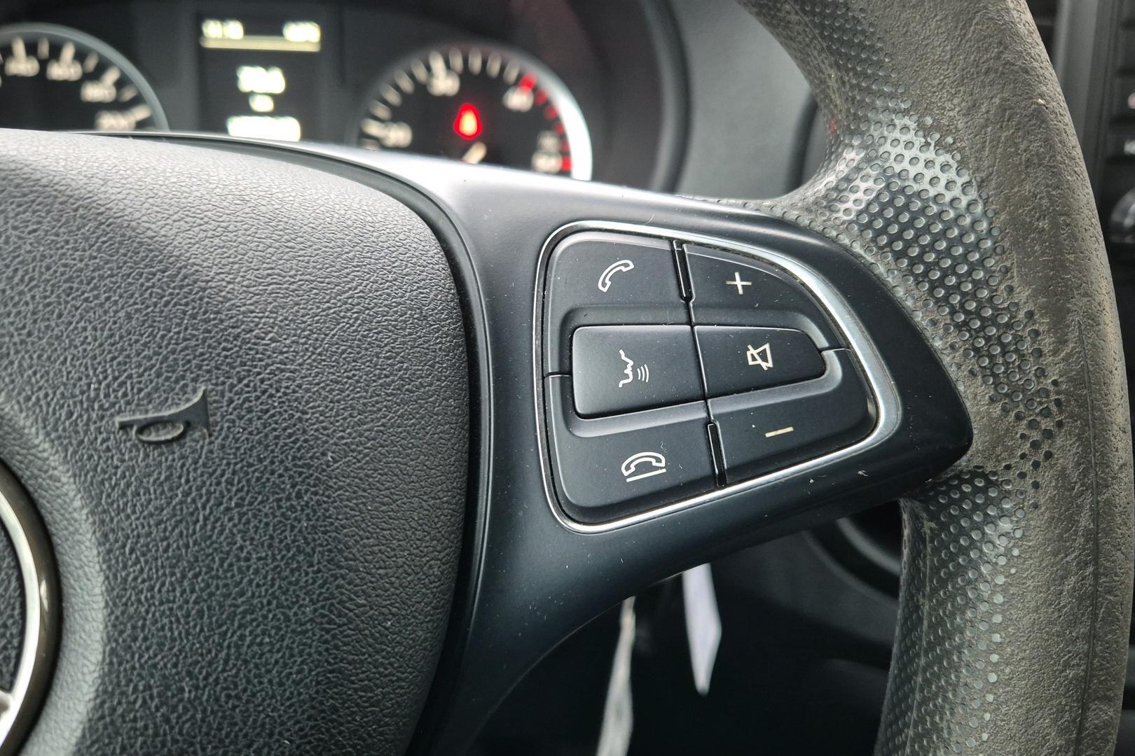 MERCEDES-BENZ Vito 2015