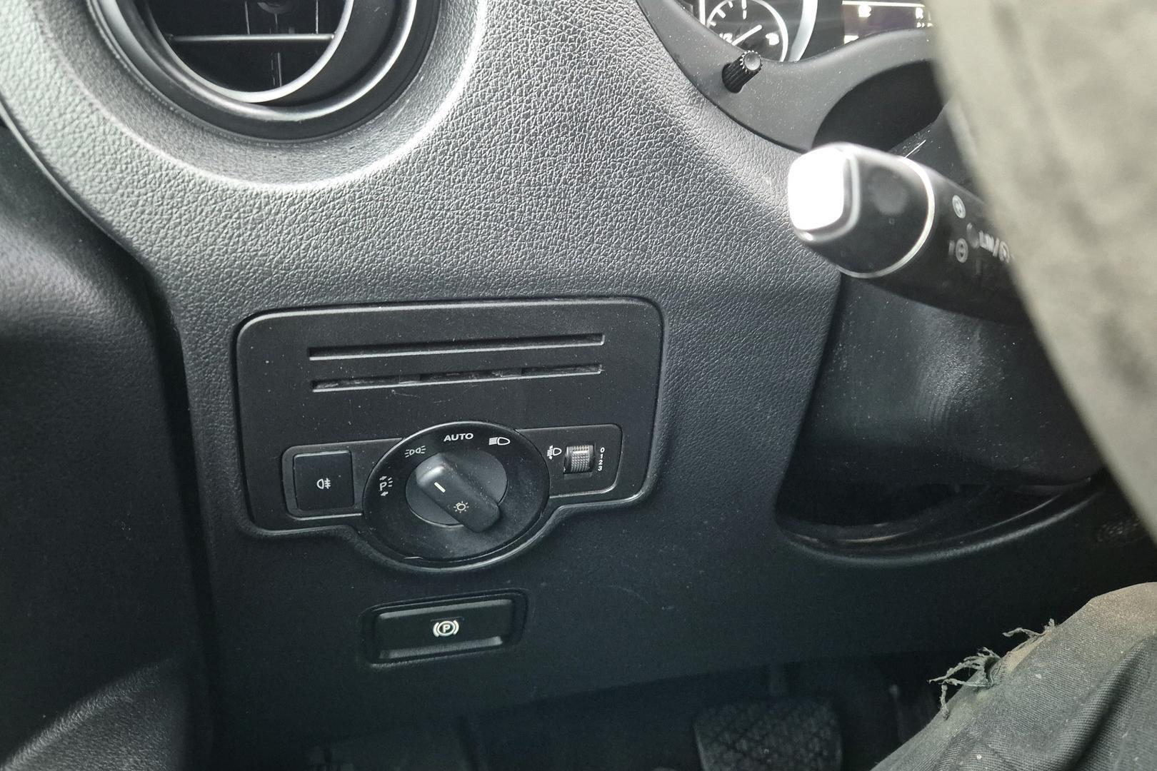 MERCEDES-BENZ Vito 2015