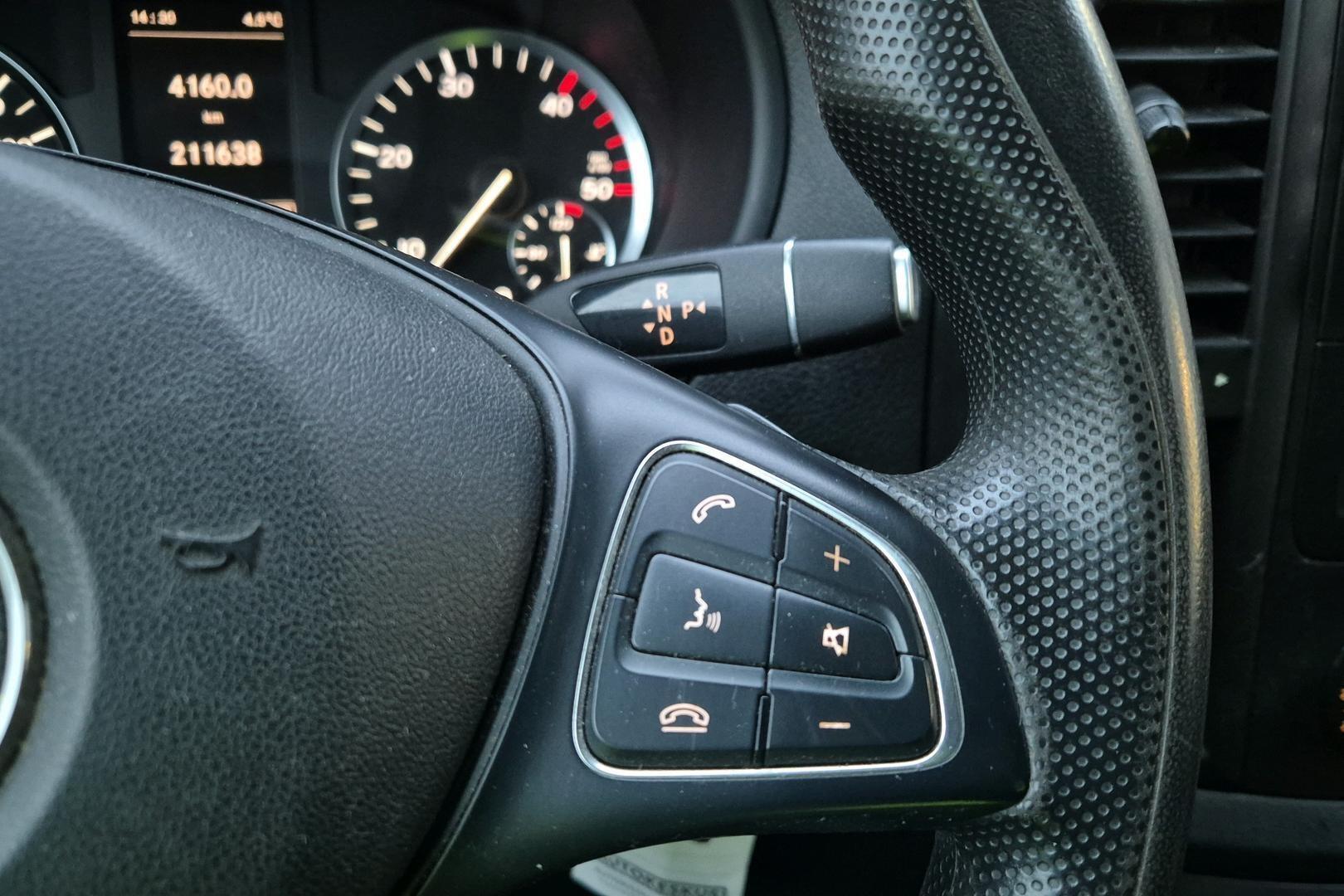 MERCEDES-BENZ Vito 2015