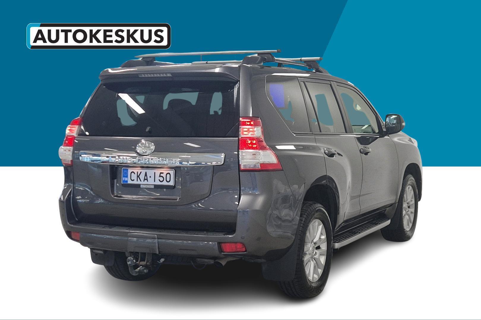 TOYOTA Land Cruiser 5