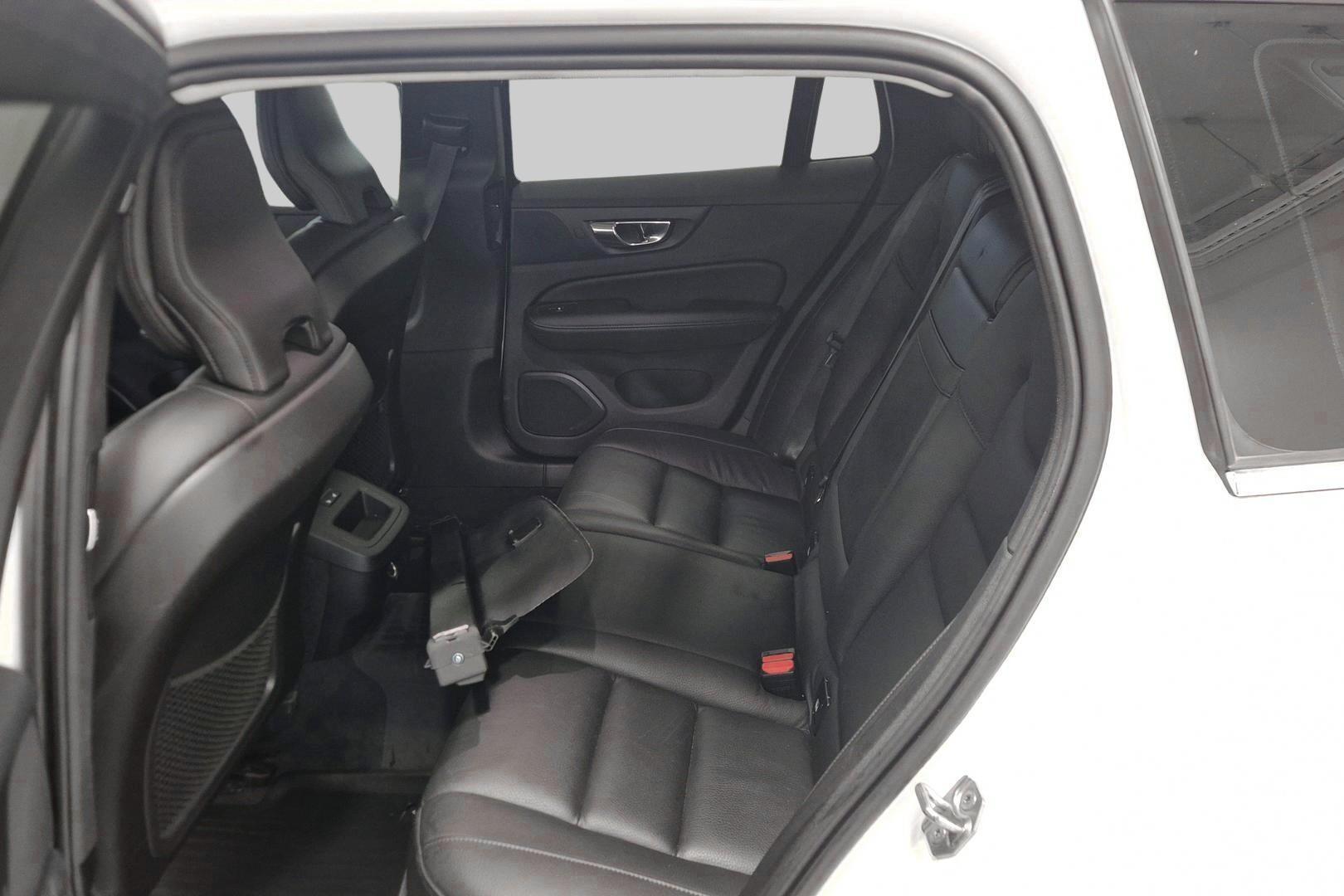 VOLVO V60 2019