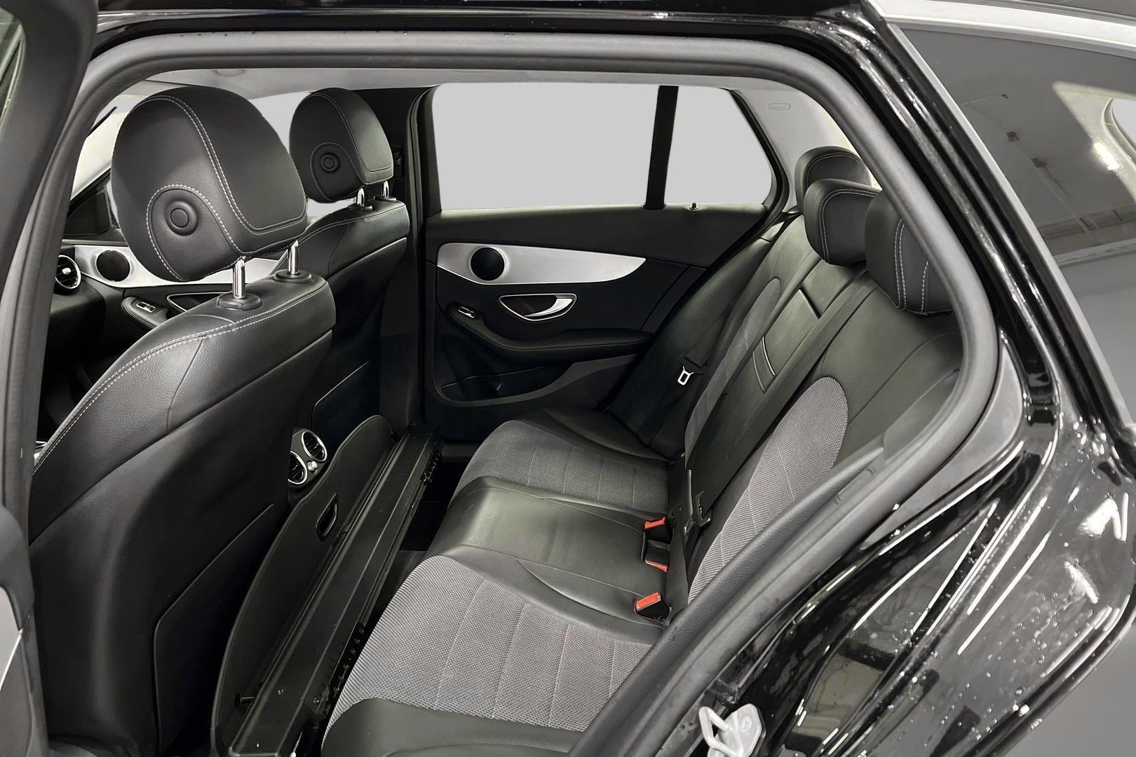 MERCEDES-BENZ C 2020