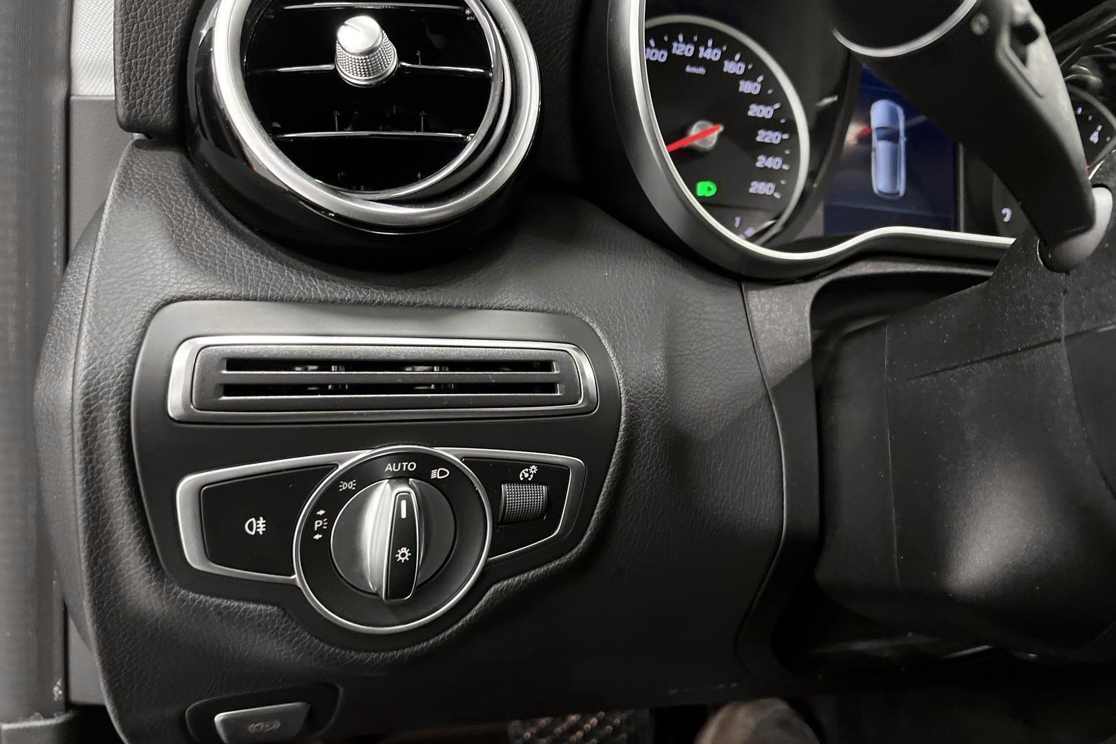 MERCEDES-BENZ C 2020