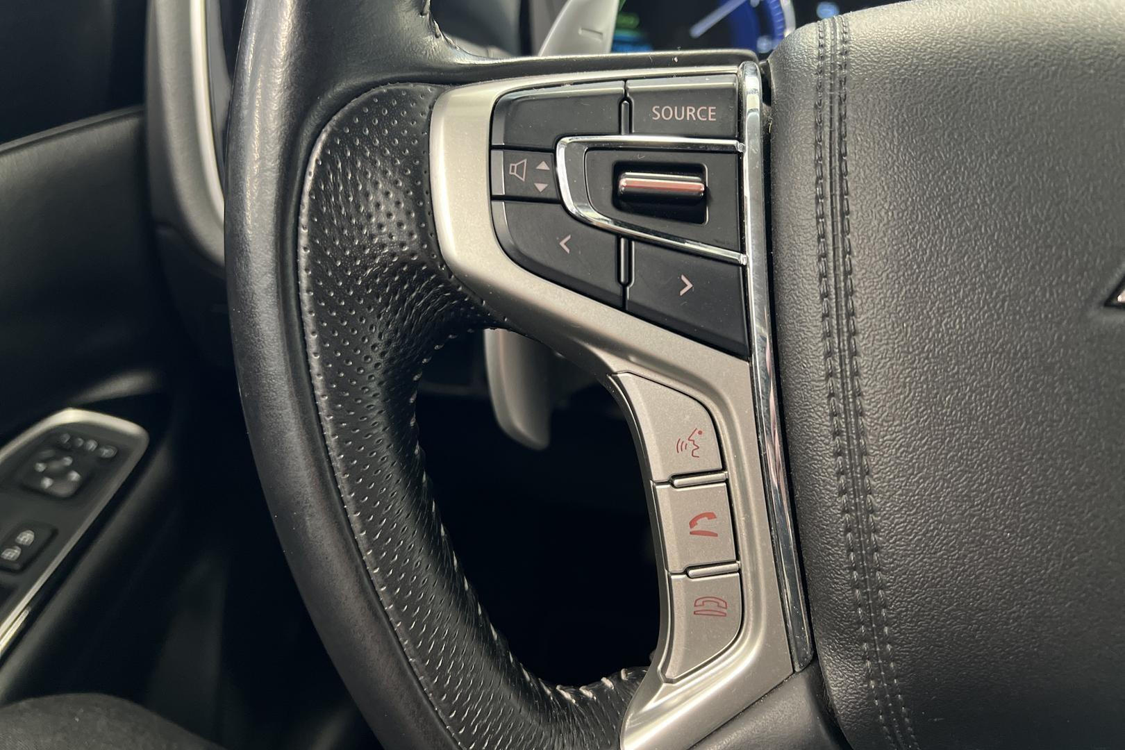 MITSUBISHI Outlander PHEV 2020