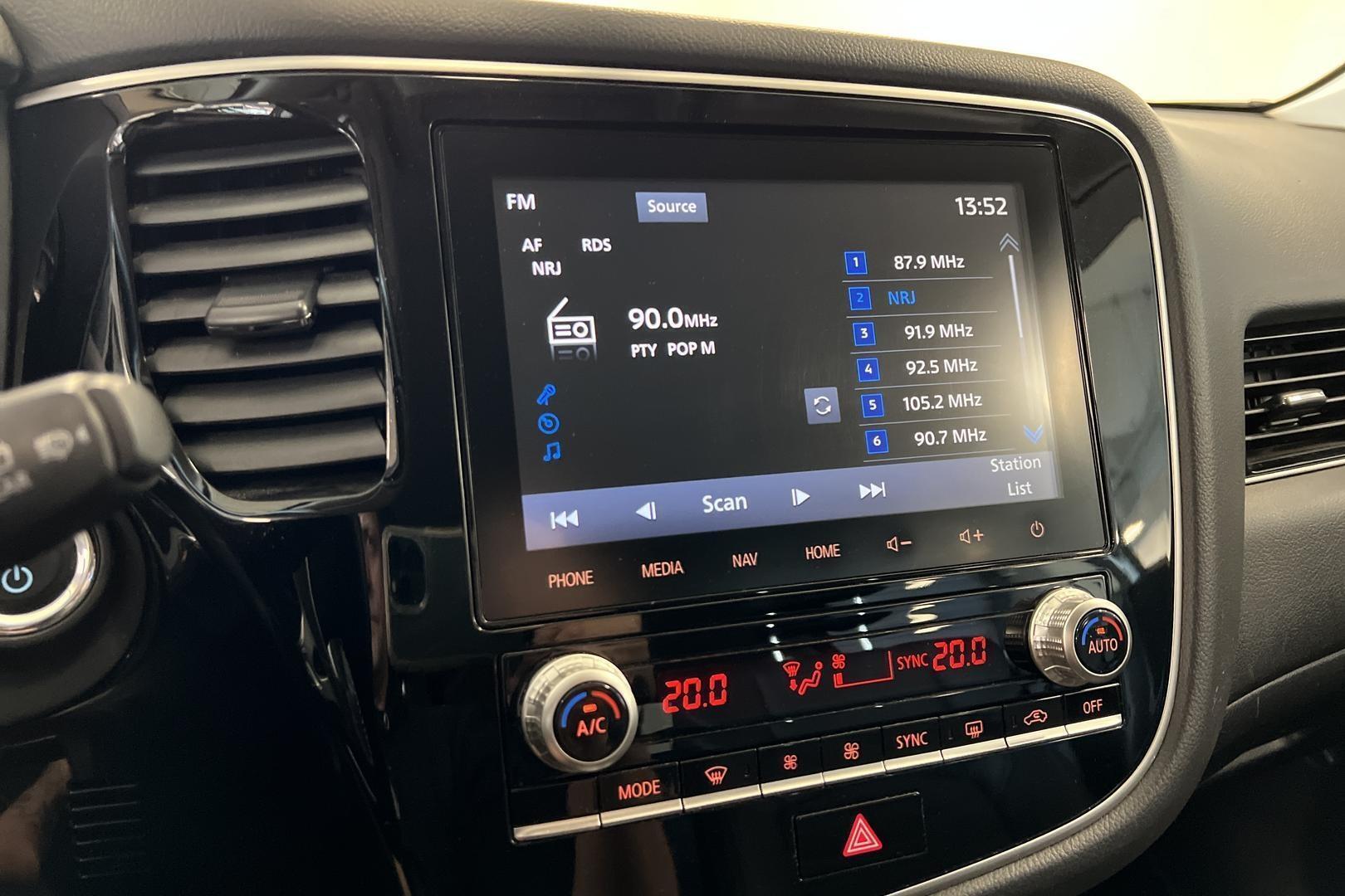 MITSUBISHI Outlander PHEV 2020