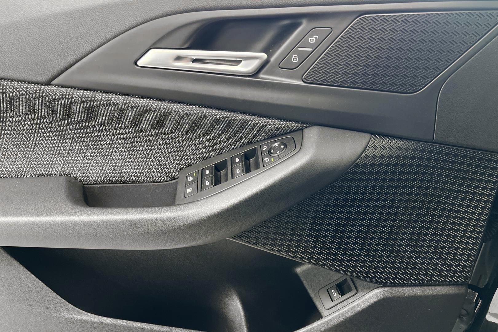 BMW 2-sarja 2023
