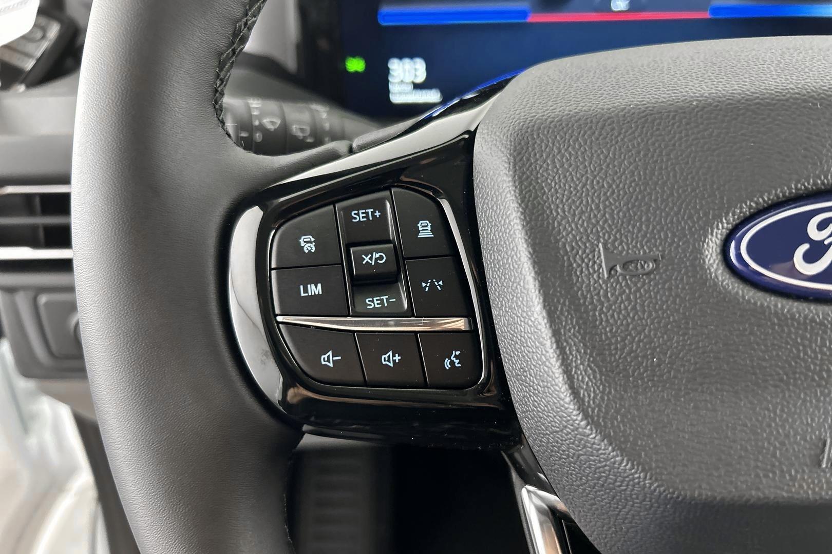 FORD Tourneo Custom 2025