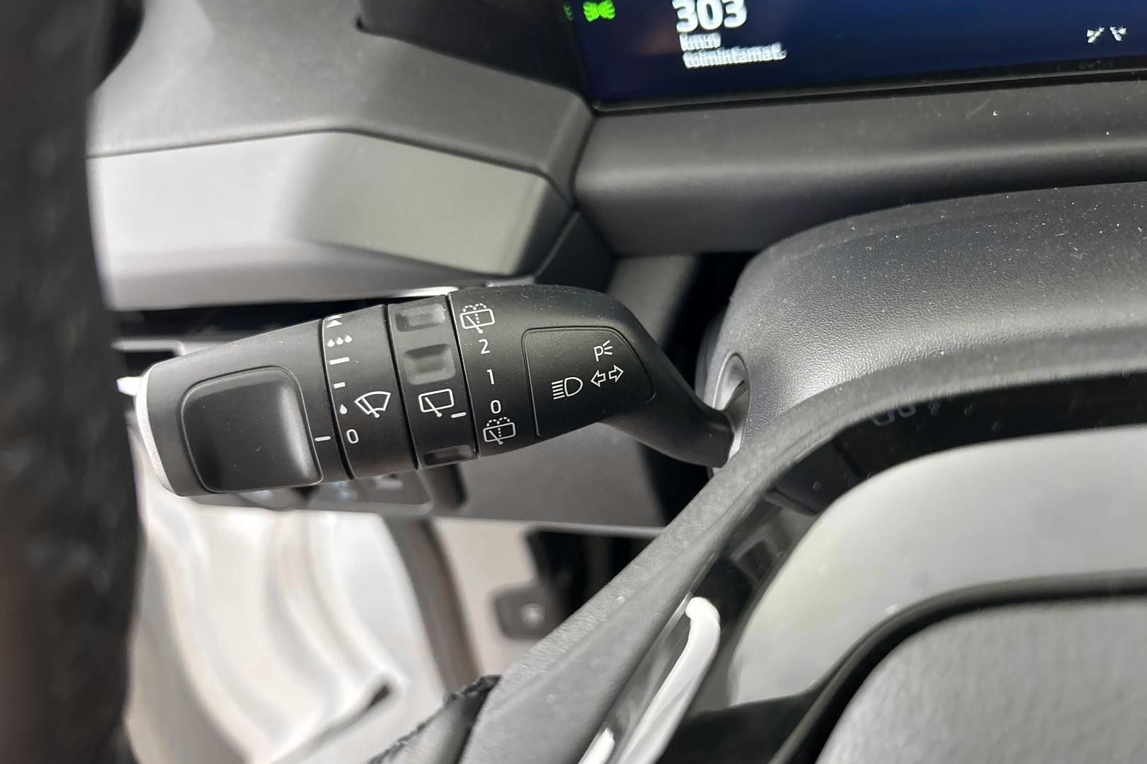 FORD Tourneo Custom 2025