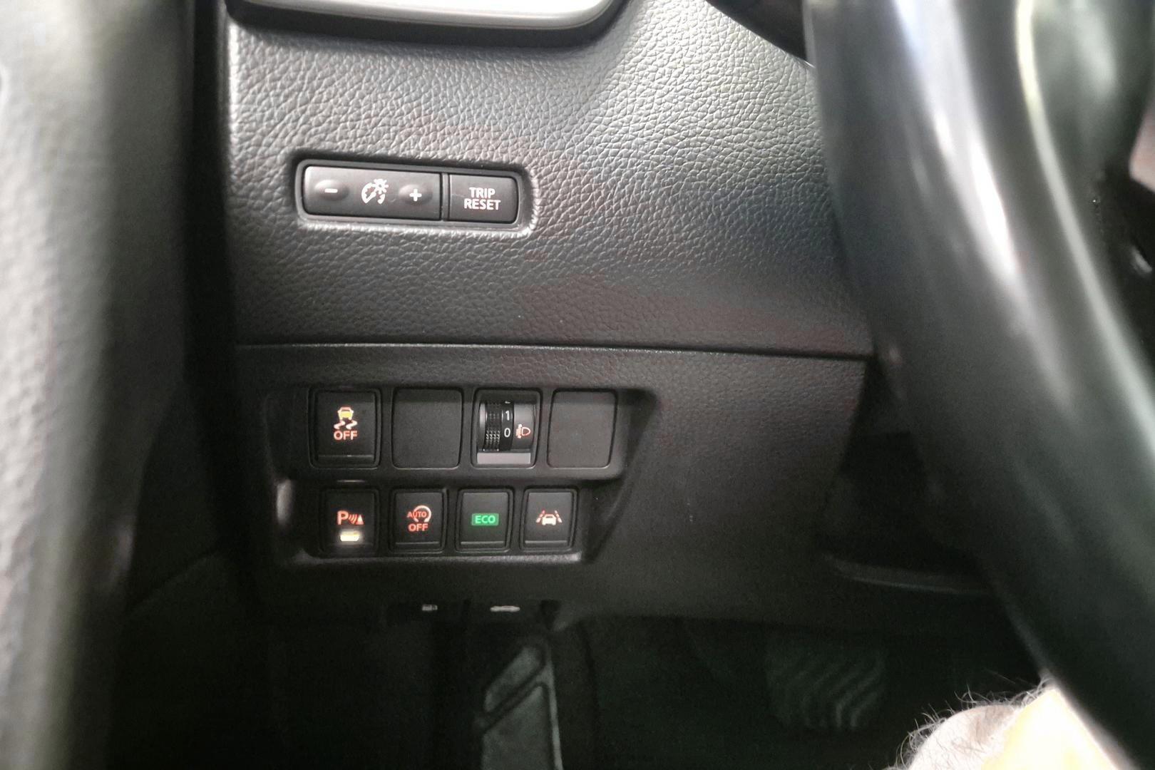 NISSAN Qashqai 2015