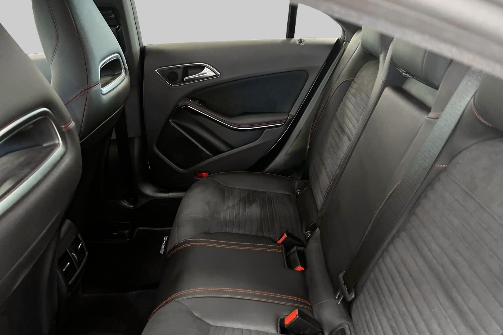 MERCEDES-BENZ CLA 2018