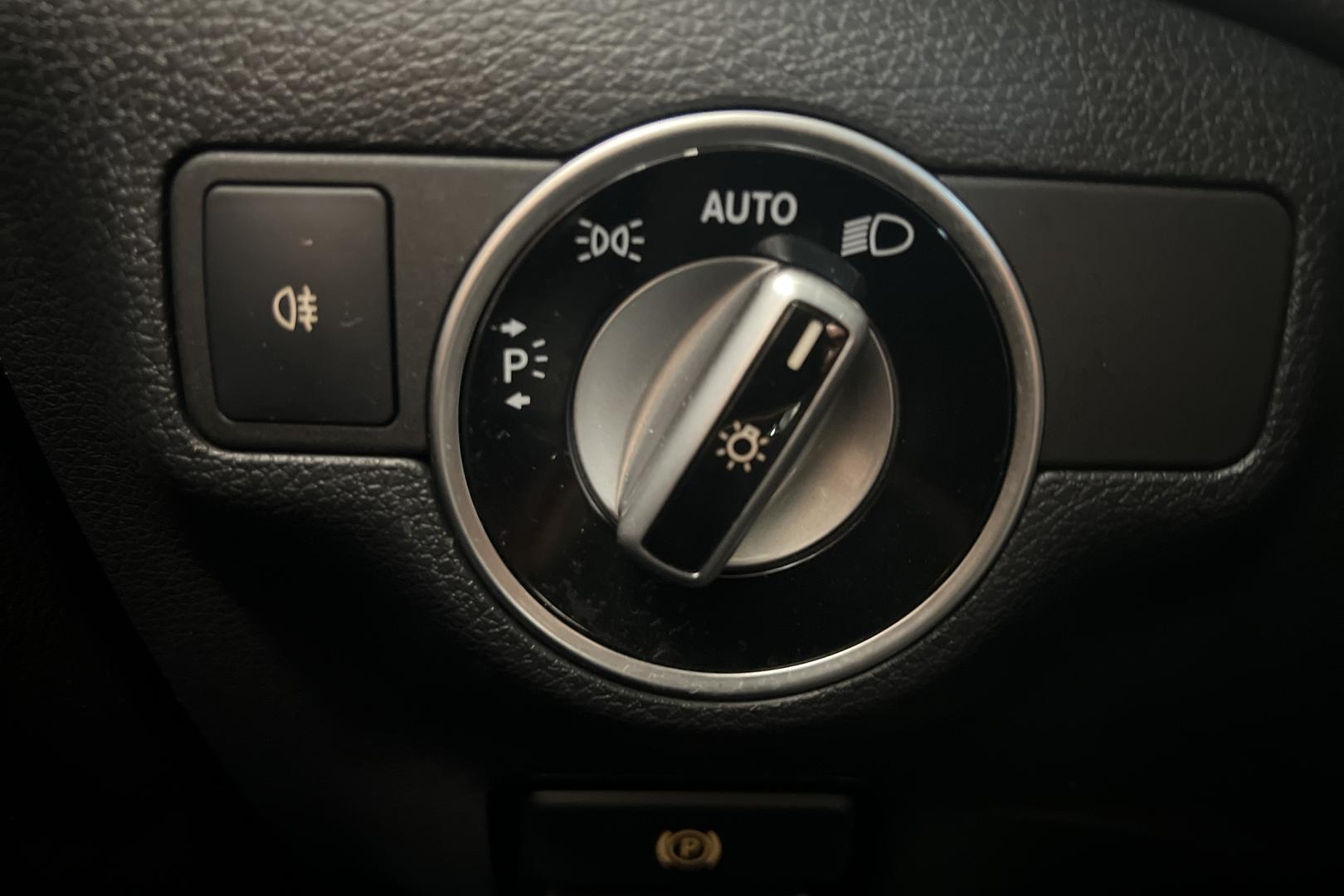 MERCEDES-BENZ CLA 2018