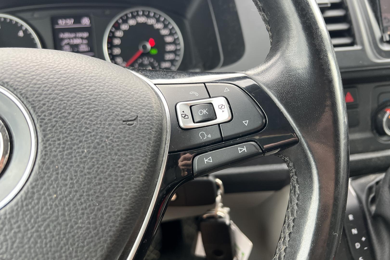 VOLKSWAGEN Transporter 2018