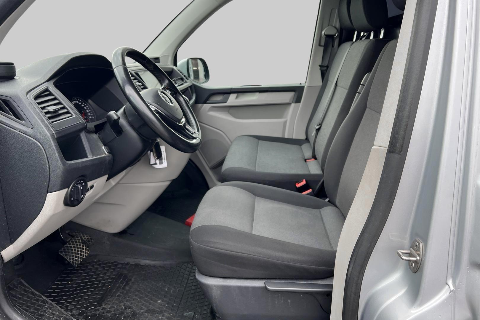 VOLKSWAGEN Transporter 2018