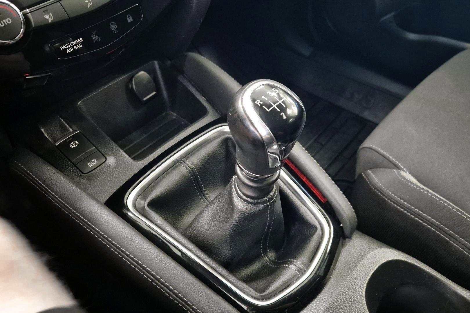 NISSAN Qashqai 2018