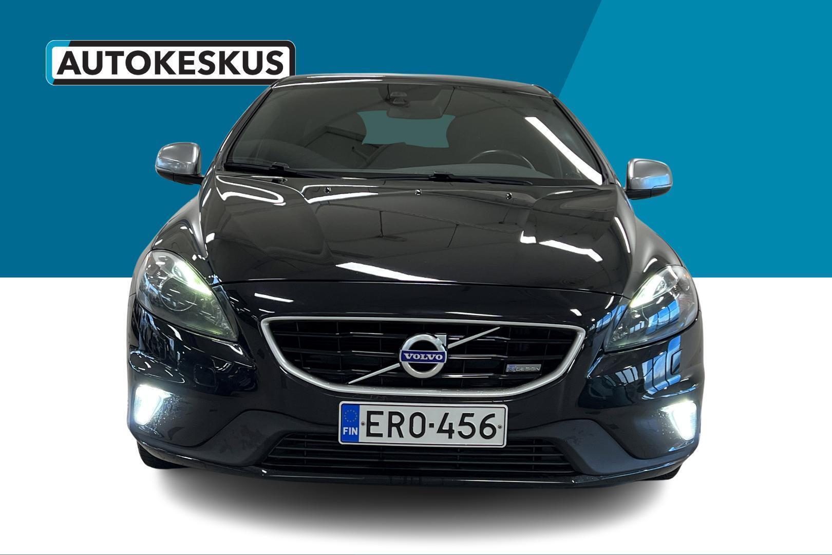 VOLVO V40 2013