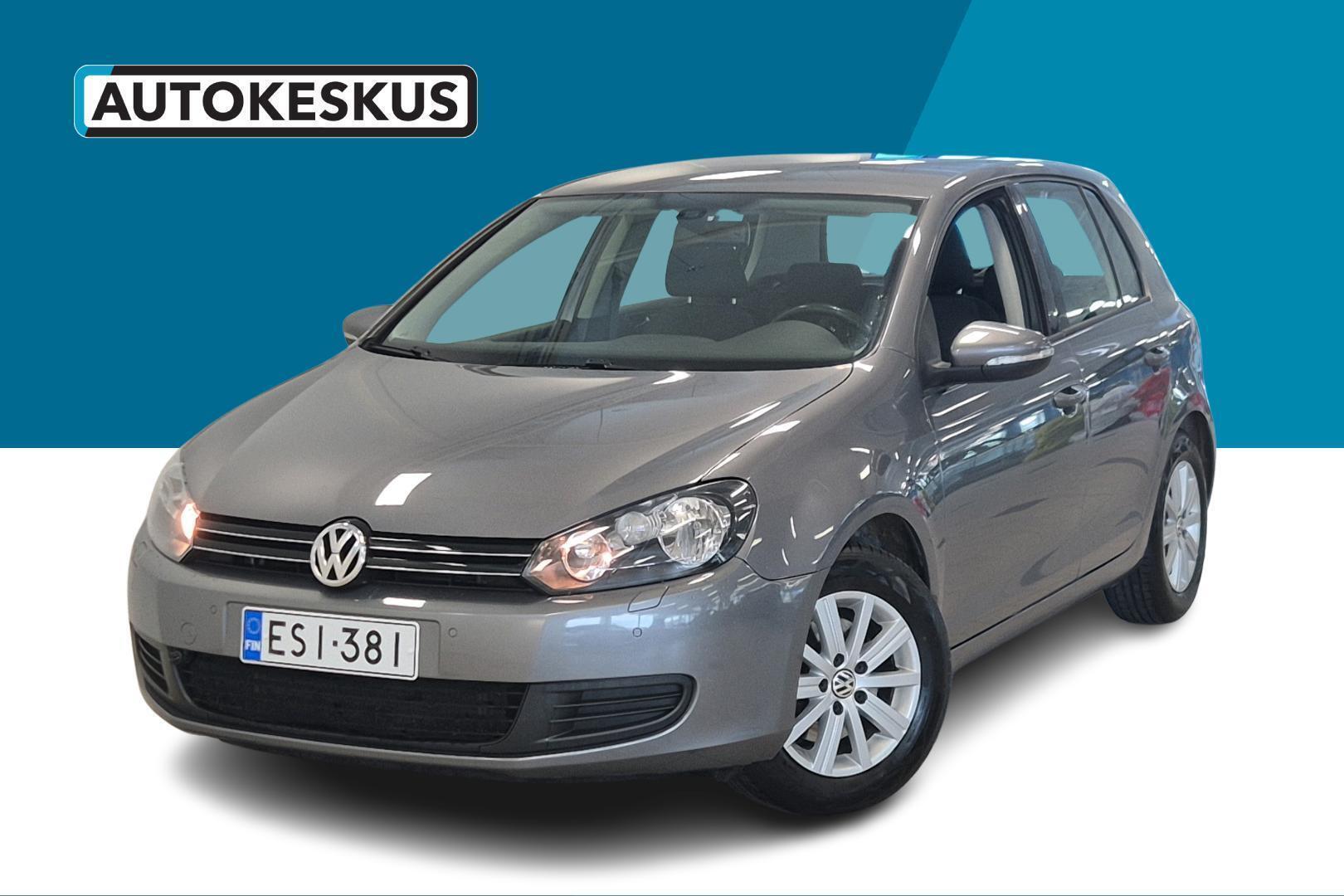 VOLKSWAGEN Golf 2012