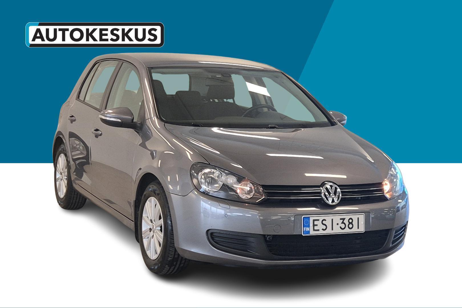 VOLKSWAGEN Golf 2012