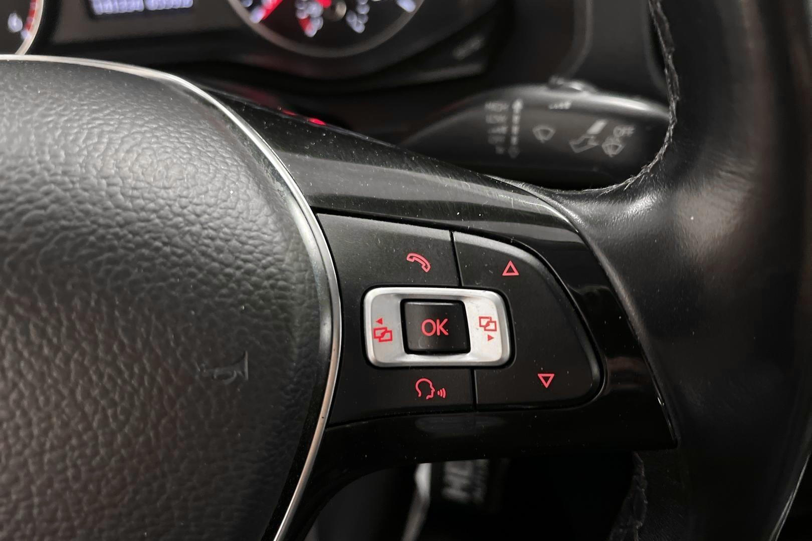 VOLKSWAGEN Amarok 2020