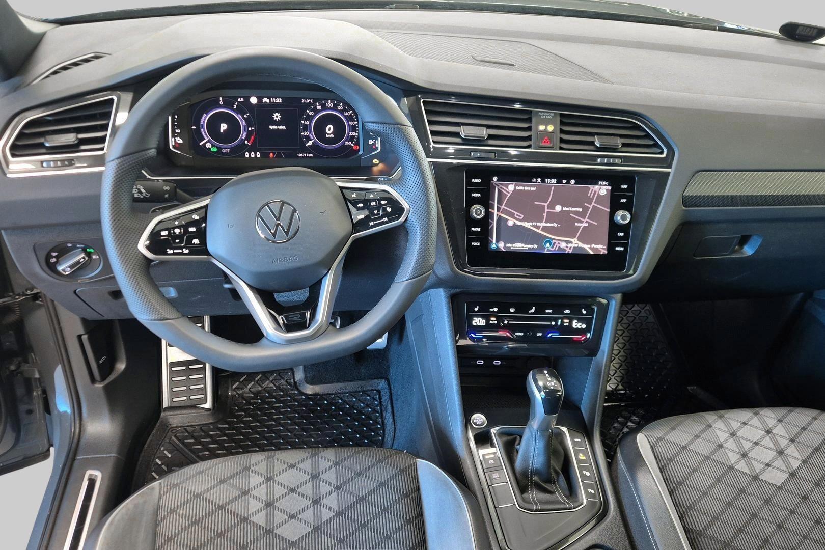 VOLKSWAGEN Tiguan 11