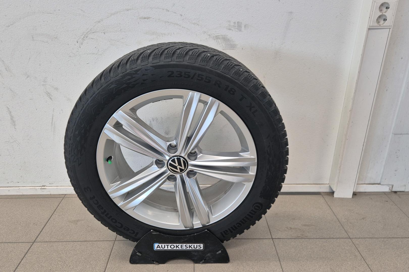 VOLKSWAGEN Tiguan 23