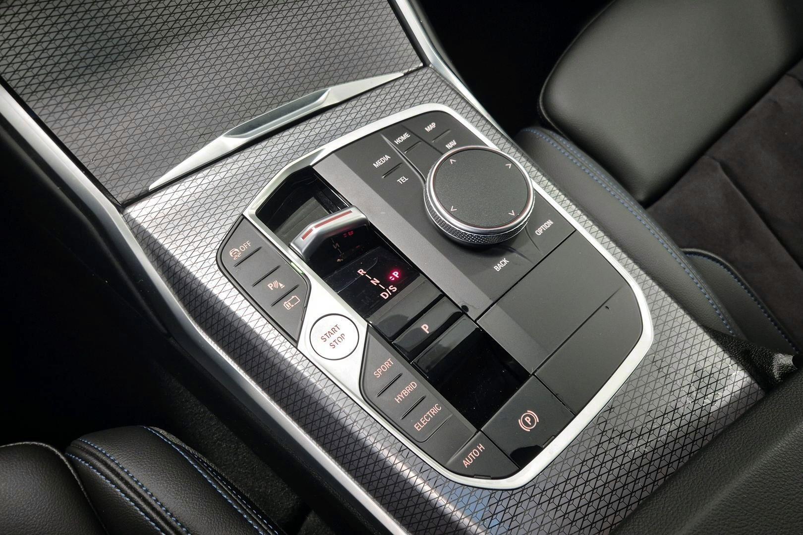 BMW 3-sarja 2025